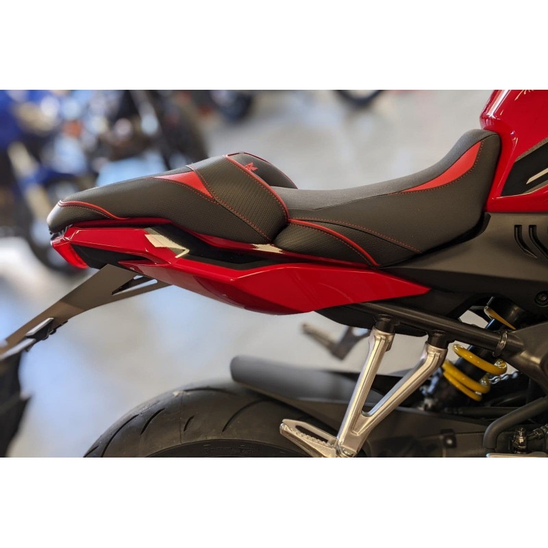 Bagster Ready Luxe CBR650R comfort seat L'Usine Motos