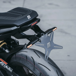 MO2310004 : Support de plaque Motoism CB650 CBR650