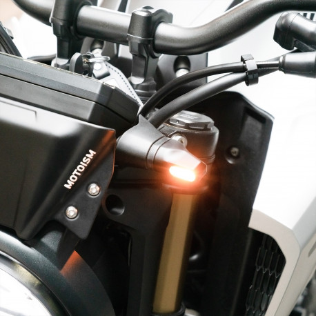 MO2514009 : Motoism Neo Short Turn Signals CBR Honda CB650